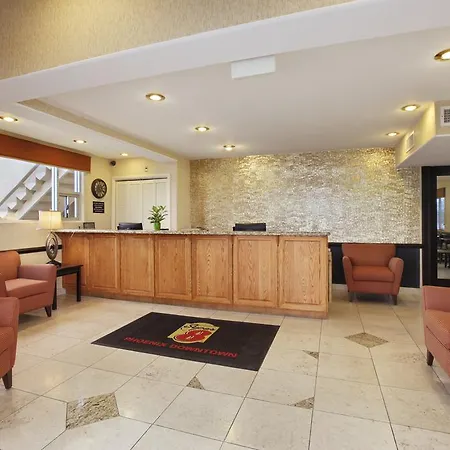 Super 8 By Wyndham Phoenix Downtown