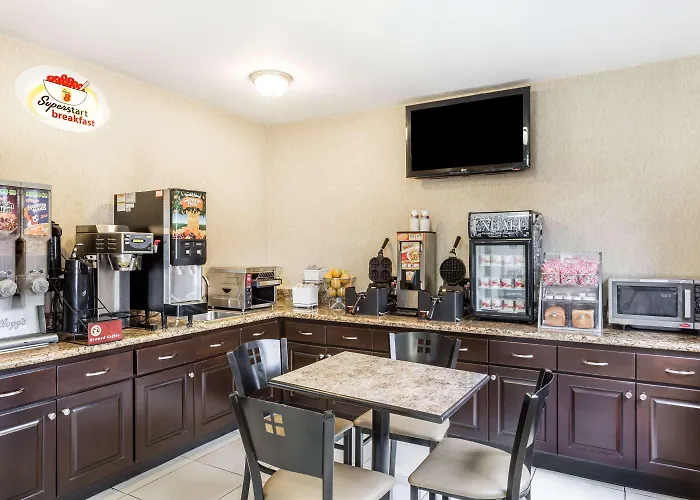 Super 8 By Wyndham Downtown Hotel Phoenix