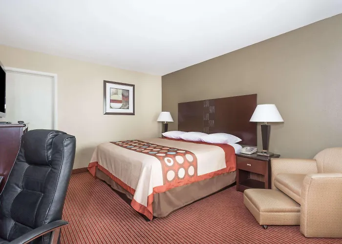 Hotel Super 8 By Wyndham Downtown Phoenix