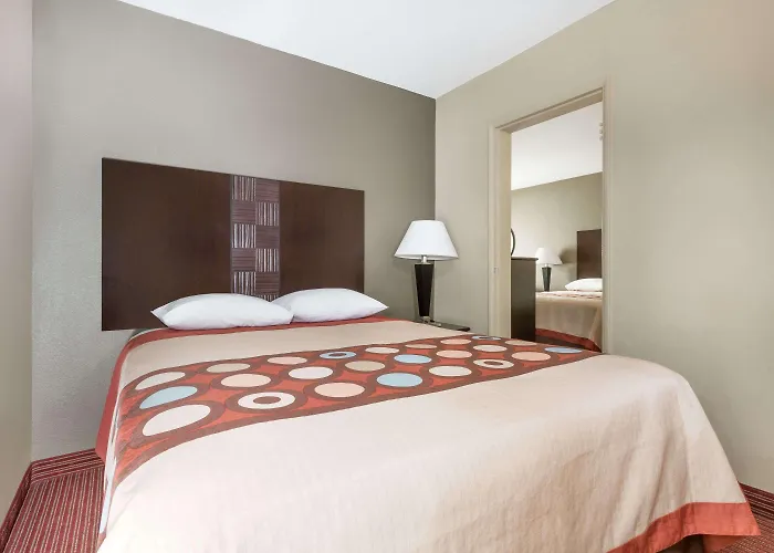 Super 8 By Wyndham Downtown 3*